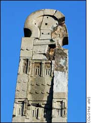 O obelisco no centro de Roma: faltando pedaos 